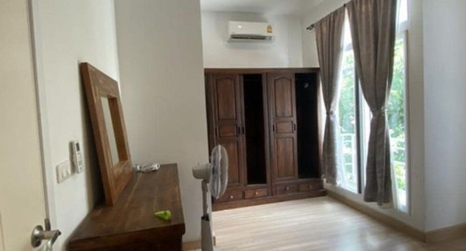 For rent 4 bedrooms apartment in Bang Phli, Samut Prakan
