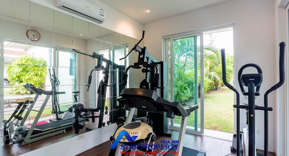 À vendre 4 chambres villa à Hua Hin, Prachuap Khiri Khan