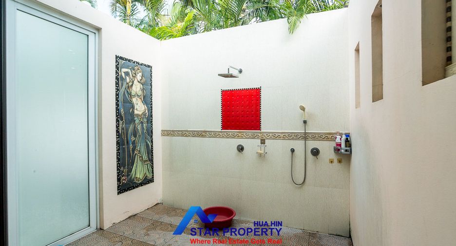 À vendre 4 chambres villa à Hua Hin, Prachuap Khiri Khan