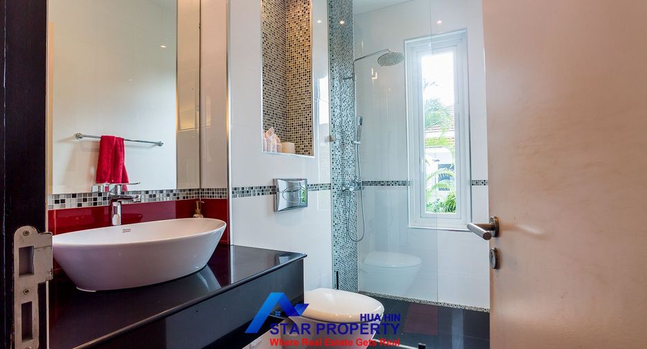 À vendre 4 chambres villa à Hua Hin, Prachuap Khiri Khan