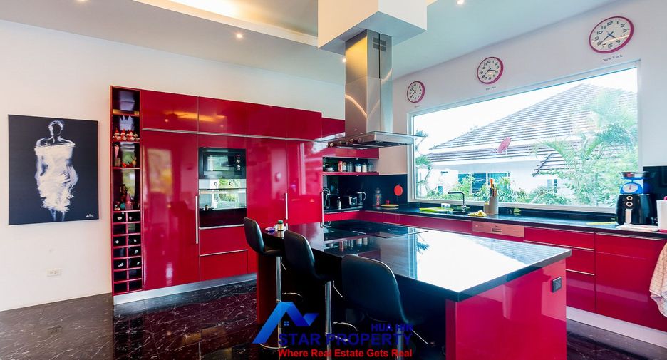 À vendre 4 chambres villa à Hua Hin, Prachuap Khiri Khan