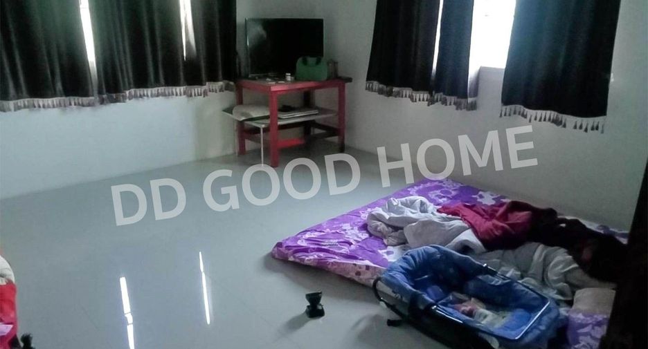 Haus zum Kauf mit 6 Zimmer in Mueang Phichit, Phichit