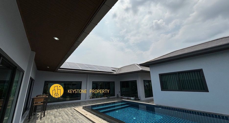 For sale 4 ベッドルーム villa in Bang Lamung, Chonburi