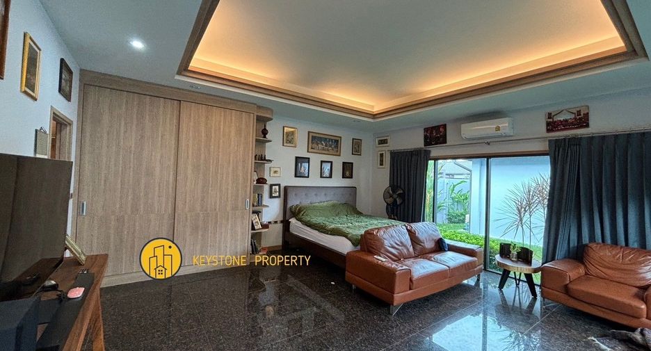 For sale 4 ベッドルーム villa in Bang Lamung, Chonburi