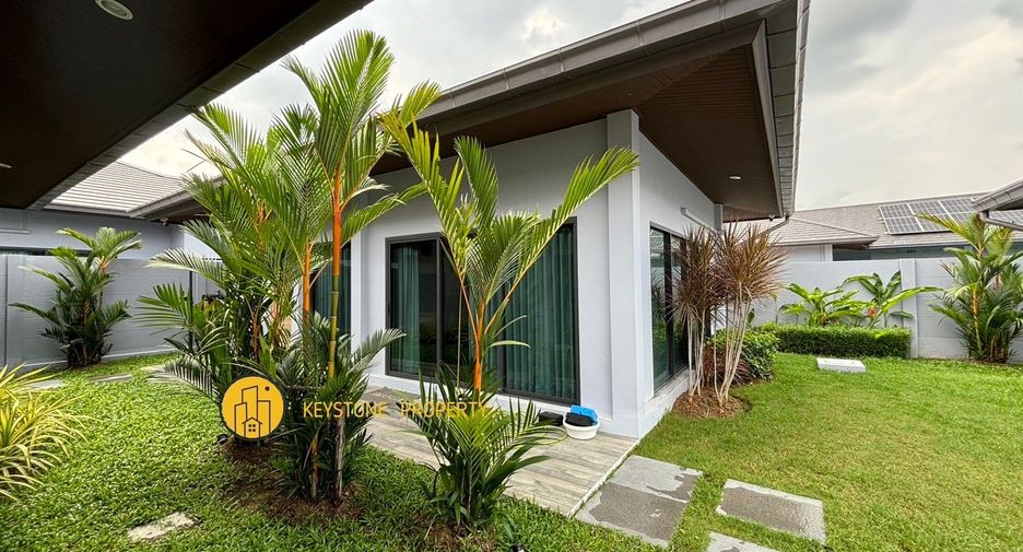 For sale 4 ベッドルーム villa in Bang Lamung, Chonburi