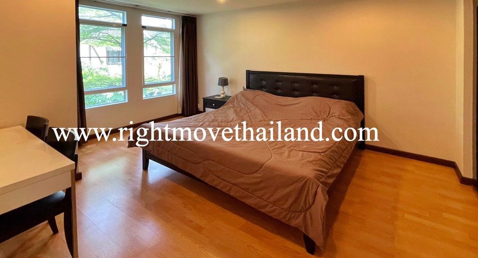 For sale 1 bed condo in Watthana, Bangkok