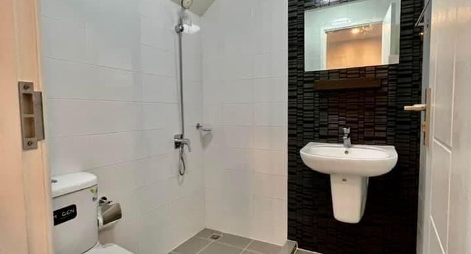 For rent 3 bed retail Space in Bang Phli, Samut Prakan