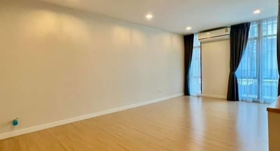 For rent 3 bed retail Space in Bang Phli, Samut Prakan