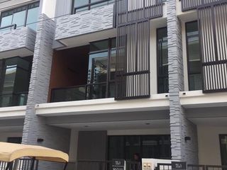 For rent 3 bed retail Space in Bang Phli, Samut Prakan