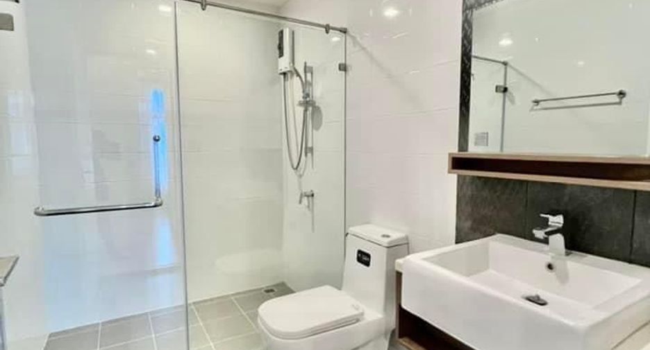 For rent 3 bed retail Space in Bang Phli, Samut Prakan