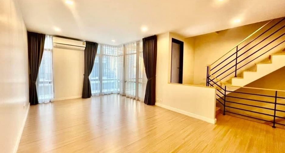 For rent 3 bed retail Space in Bang Phli, Samut Prakan