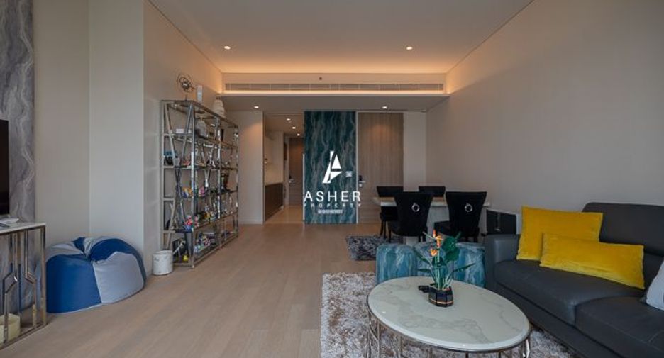 For rent 2 bedrooms condo in Watthana, Bangkok