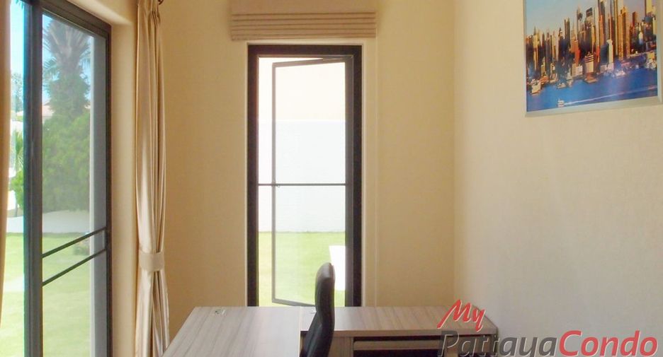 For sale 4 bedrooms house in Bang Lamung, Chonburi
