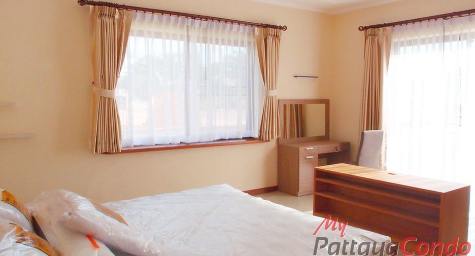 For sale 4 bedrooms house in Bang Lamung, Chonburi