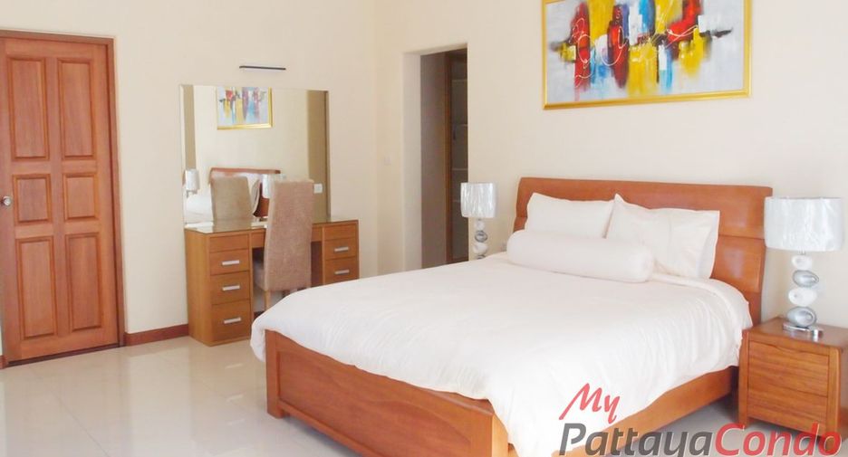 For sale 4 bedrooms house in Bang Lamung, Chonburi