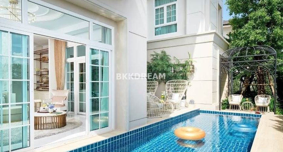 For sale 5 Beds house in Bang Khen, Bangkok