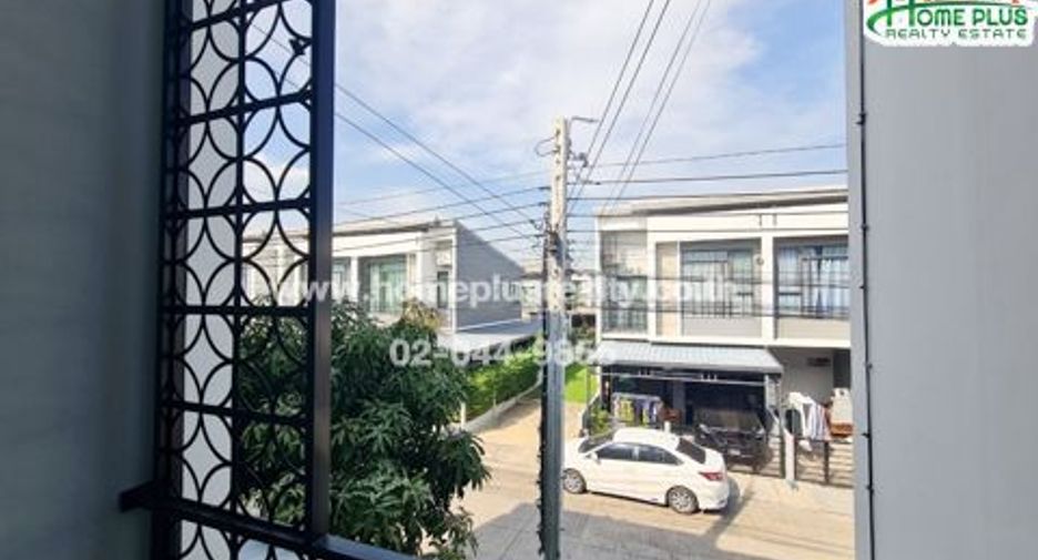 出售 4 卧室 联排别墅 在 Thung Khru, 曼谷