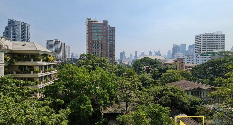 Condo en alquiler de 2 habitaciones en Khlong Toei, Bangkok