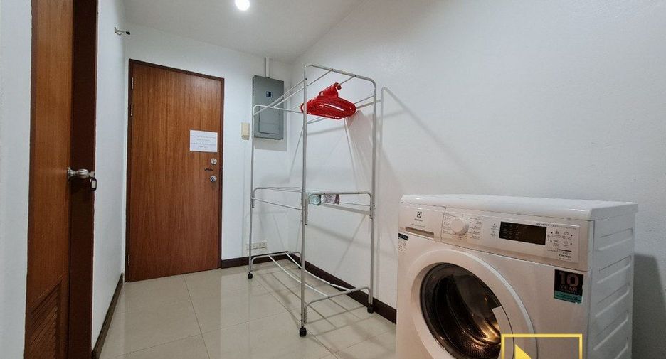 Condo en alquiler de 2 habitaciones en Khlong Toei, Bangkok