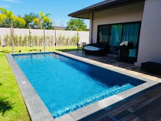 Haus zur Miete mit 3 Zimmer in Bang Lamung, Chonburi