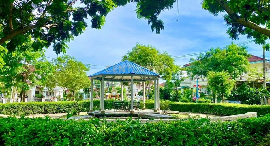 For sale 4 bedrooms house in Bang Bon, Bangkok