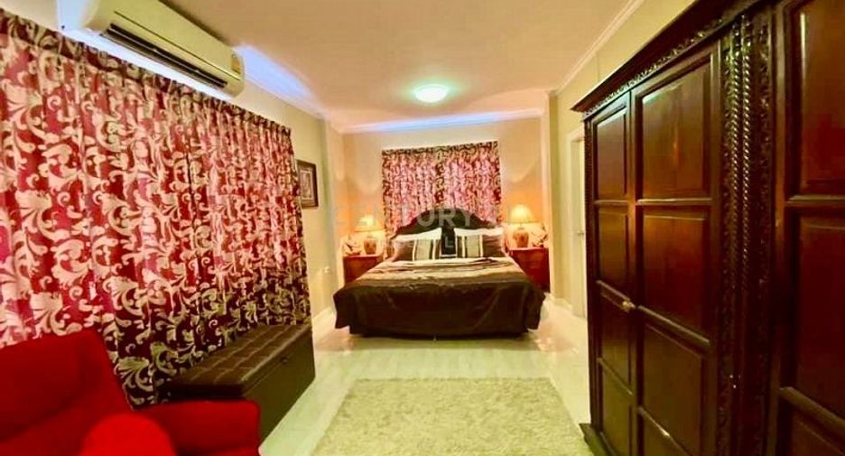 For sale 4 bedrooms house in Bang Bon, Bangkok