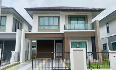 For rent 3 Beds house in Saraphi, Chiang Mai