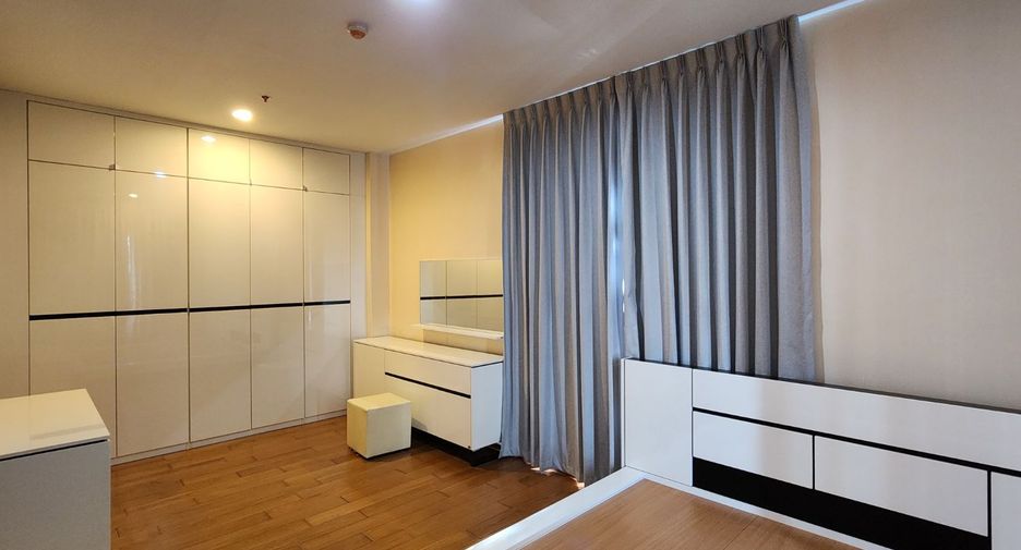 For sale and for rent 2 bedrooms condo in Khlong San, Bangkok