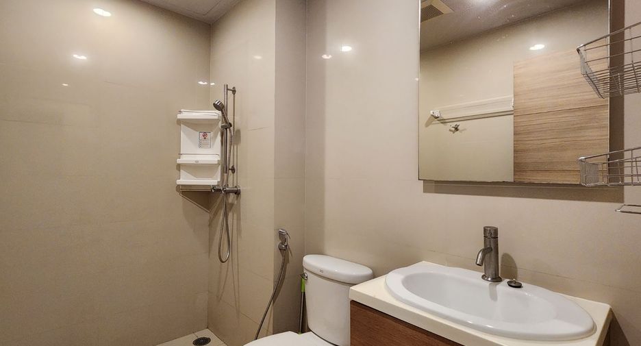 For sale and for rent 2 bedrooms condo in Khlong San, Bangkok