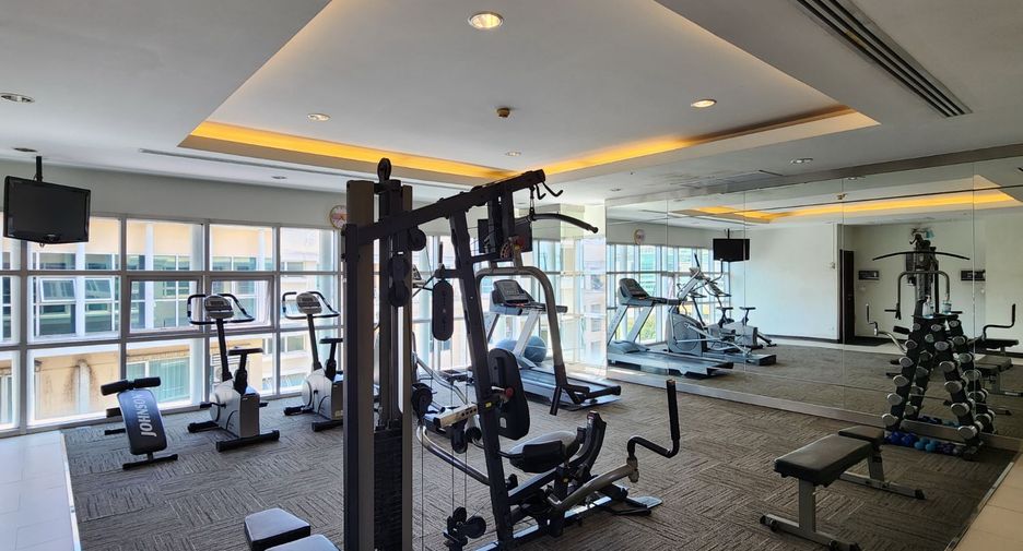 For rent and for sale 1 bed condo in Khlong Toei, Bangkok