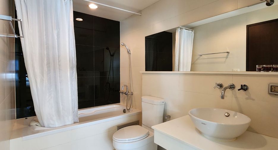 For rent and for sale 1 bed condo in Khlong Toei, Bangkok