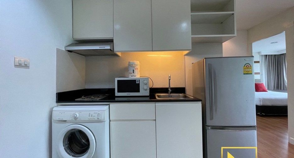 For rent 2 bedrooms apartment in Khlong Toei, Bangkok