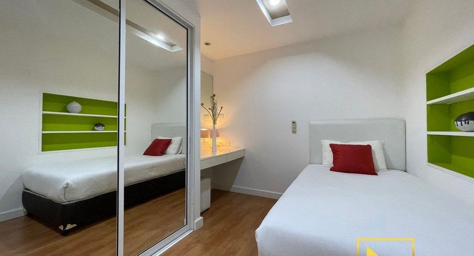 For rent 2 bedrooms apartment in Khlong Toei, Bangkok