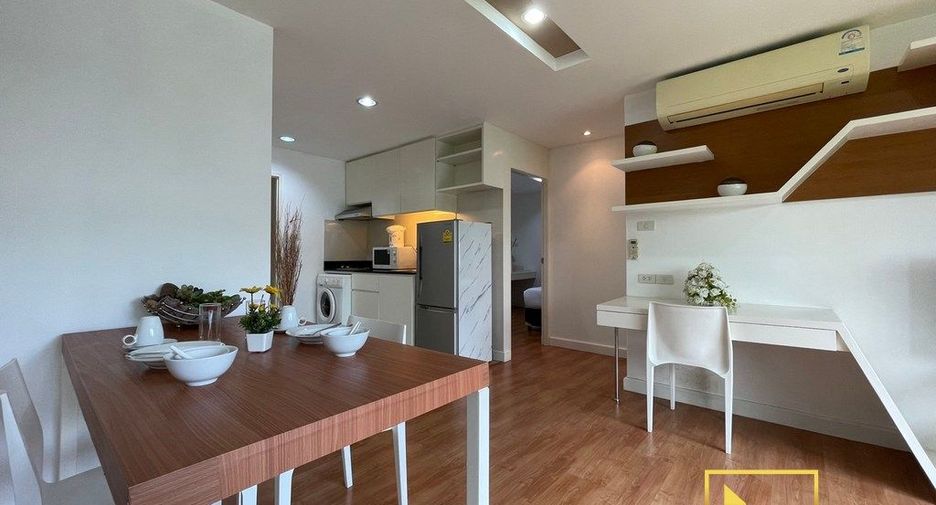 For rent 2 bedrooms apartment in Khlong Toei, Bangkok