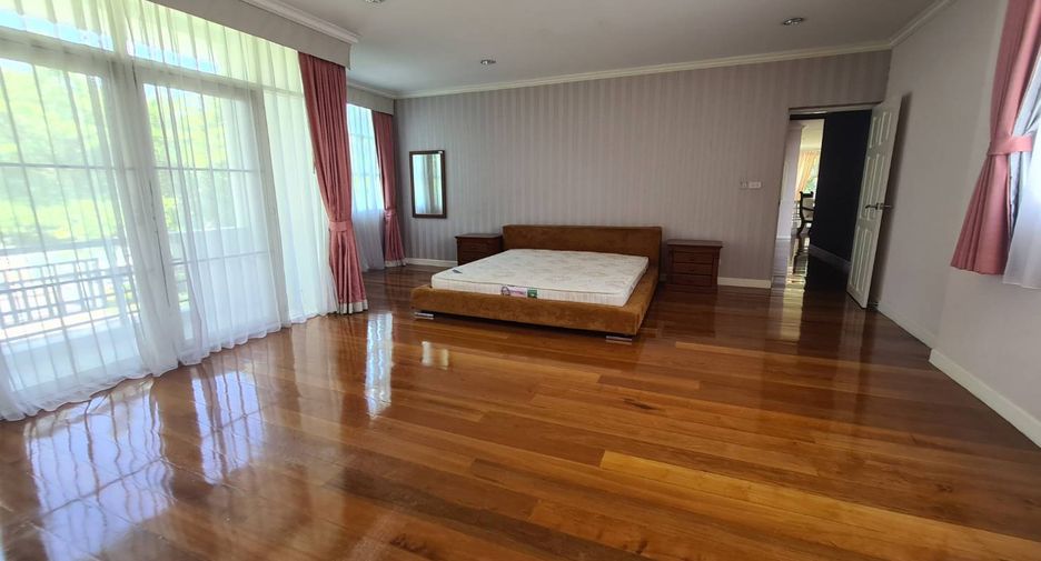 For rent 5 bedrooms house in Mueang Samut Prakan, Samut Prakan