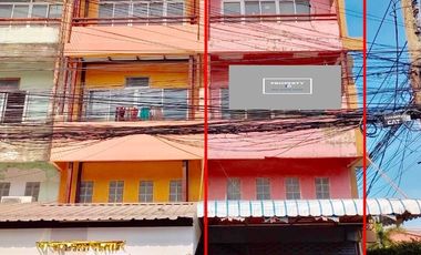 Gewerbefläche zur Miete und zum Kauf mit 3 Zimmer in Bang Khen, Bangkok