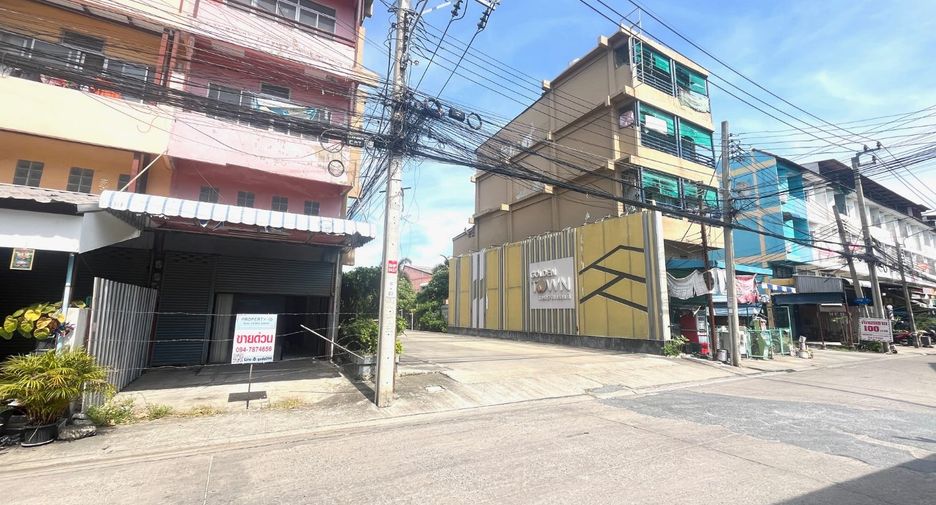 Gewerbefläche zur Miete und zum Kauf mit 3 Zimmer in Bang Khen, Bangkok