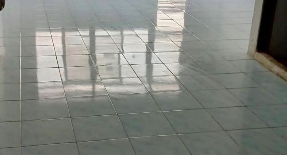 Gewerbefläche zur Miete und zum Kauf mit 3 Zimmer in Bang Khen, Bangkok