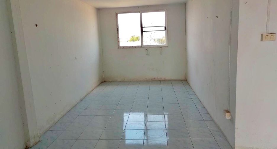 Gewerbefläche zur Miete und zum Kauf mit 3 Zimmer in Bang Khen, Bangkok
