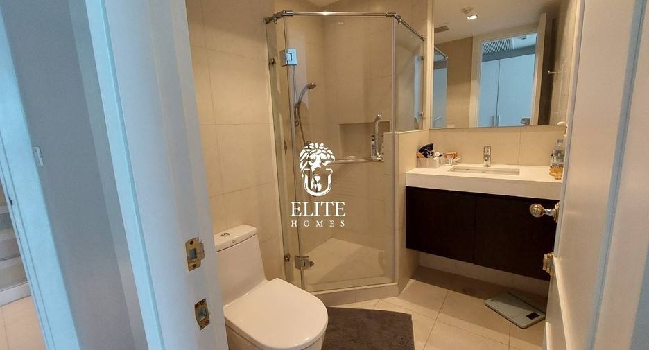 Condo en alquiler de 3 habitaciones en Pathum Wan, Bangkok