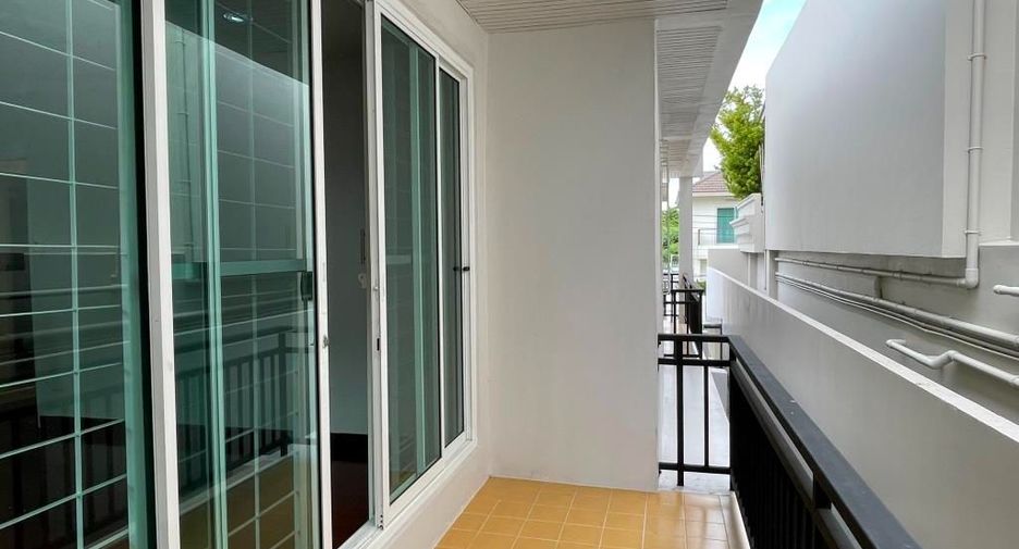 For rent 4 ベッドルーム house in Khlong Toei, Bangkok