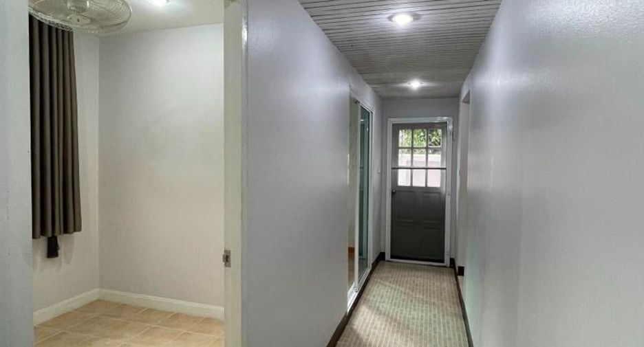 For rent 4 ベッドルーム house in Khlong Toei, Bangkok