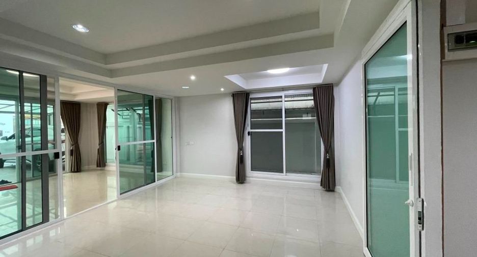 For rent 4 ベッドルーム house in Khlong Toei, Bangkok