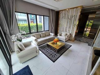 For rent 5 bed house in Khan Na Yao, Bangkok