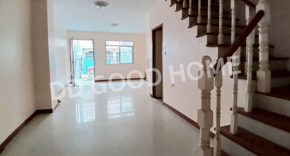 Casa adosada en venta de 2 habitaciones en Mueang Kanchanaburi, Kanchanaburi