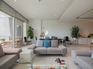 For rent 3 bed condo in Pathum Wan, Bangkok
