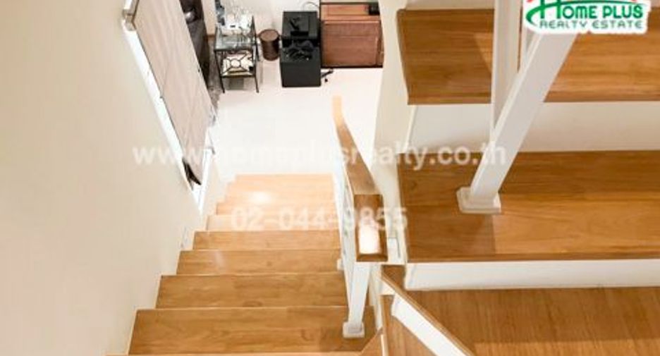 For sale 3 bedrooms townhouse in Lat Phrao, Bangkok