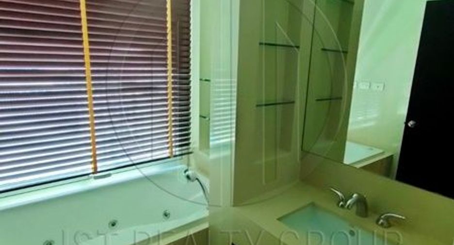 Condo en alquiler de 2 habitaciones en Pathum Wan, Bangkok