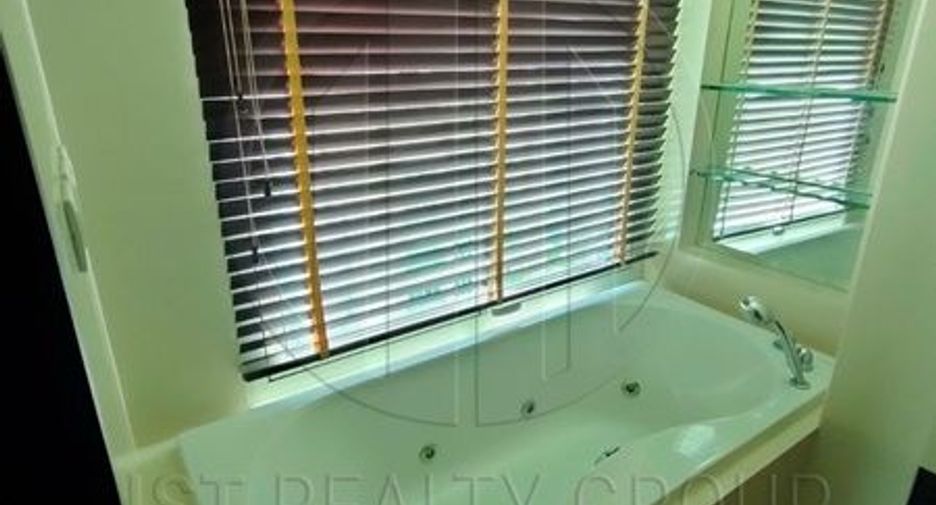 Condo en alquiler de 2 habitaciones en Pathum Wan, Bangkok