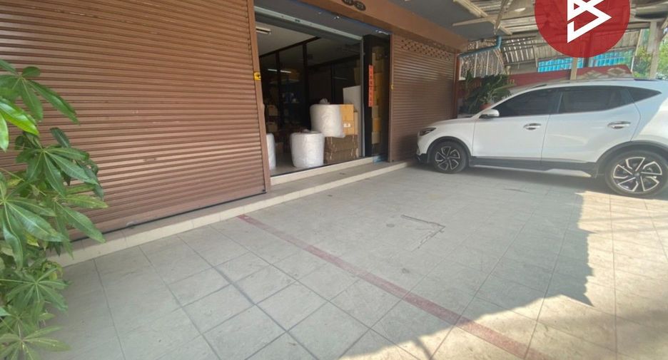 For sale 5 Beds retail Space in Bang Kruai, Nonthaburi